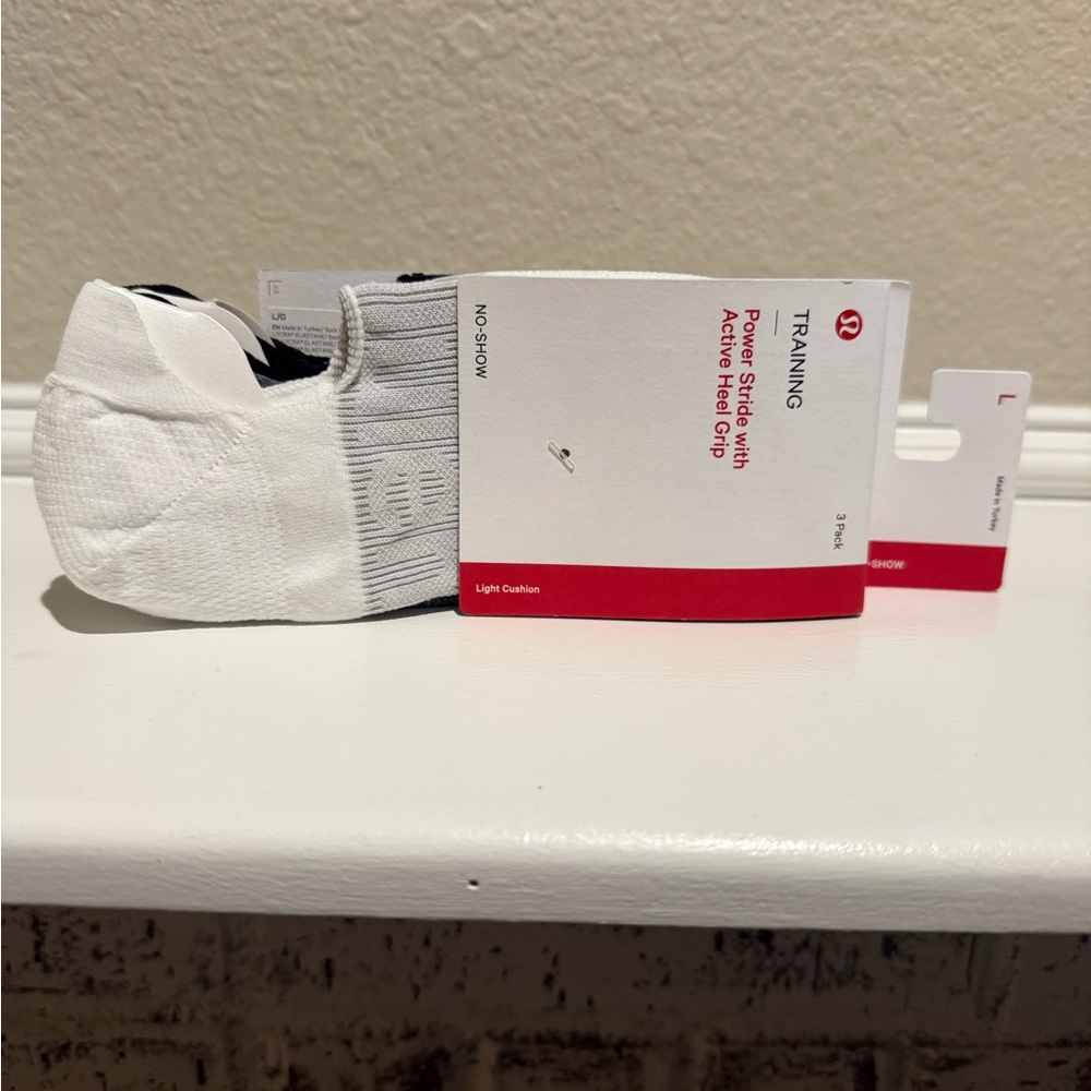 Lululemon Women's Power Stride Tab Socks
3 Pack